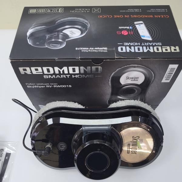  Робот-мойщик окон REDMOND RW001S