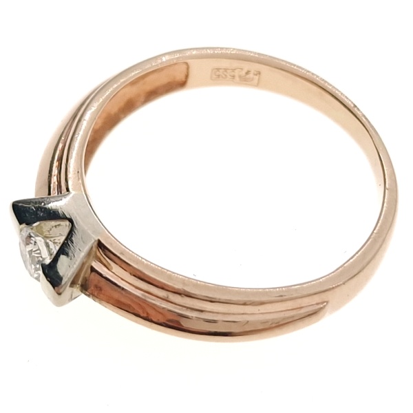 Кольцо из золота 585 пробы с бриллиантом