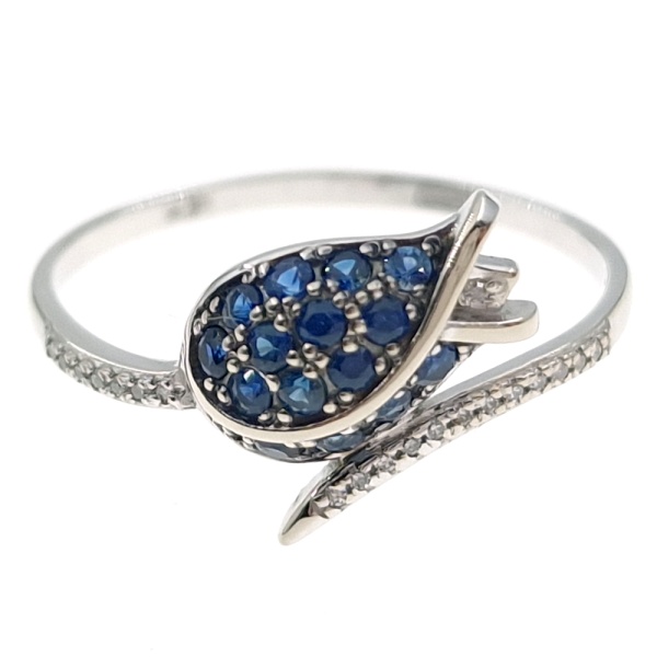 Кольцо из золота 585 пробы с бриллиантами и сапфиром