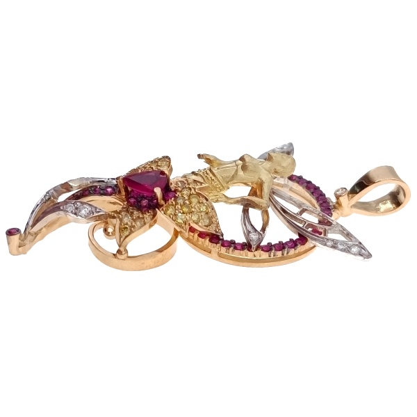 Подвеска из золота 750 пробы с бриллиантами, рубином с.