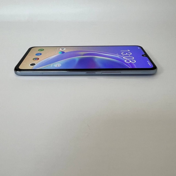 Мобильный телефон Vivo V21 8/256 гб