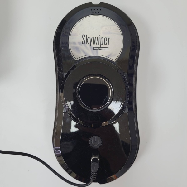  Робот-мойщик окон REDMOND RW001S