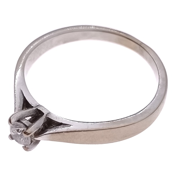 Кольцо из золота 585 пробы с бриллиантом