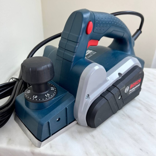 Электрорубанок BOSCH  GHO 6500