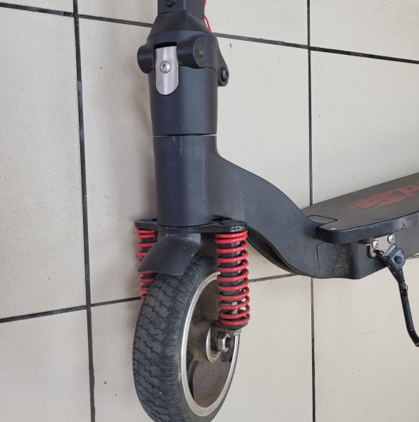 Электросамокат SPEEDROLL E6