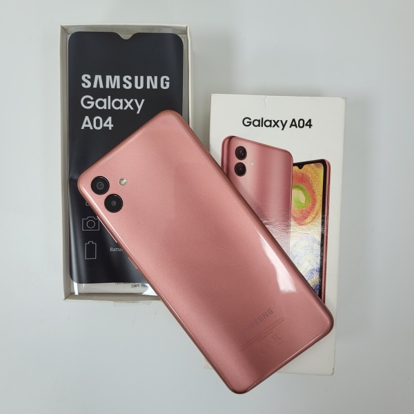 Мобильный телефон Samsung Galaxy A04 4/64 гб