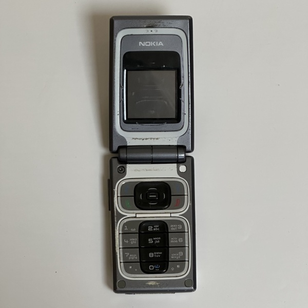 Мобильный телефон NOKIA 7200 
